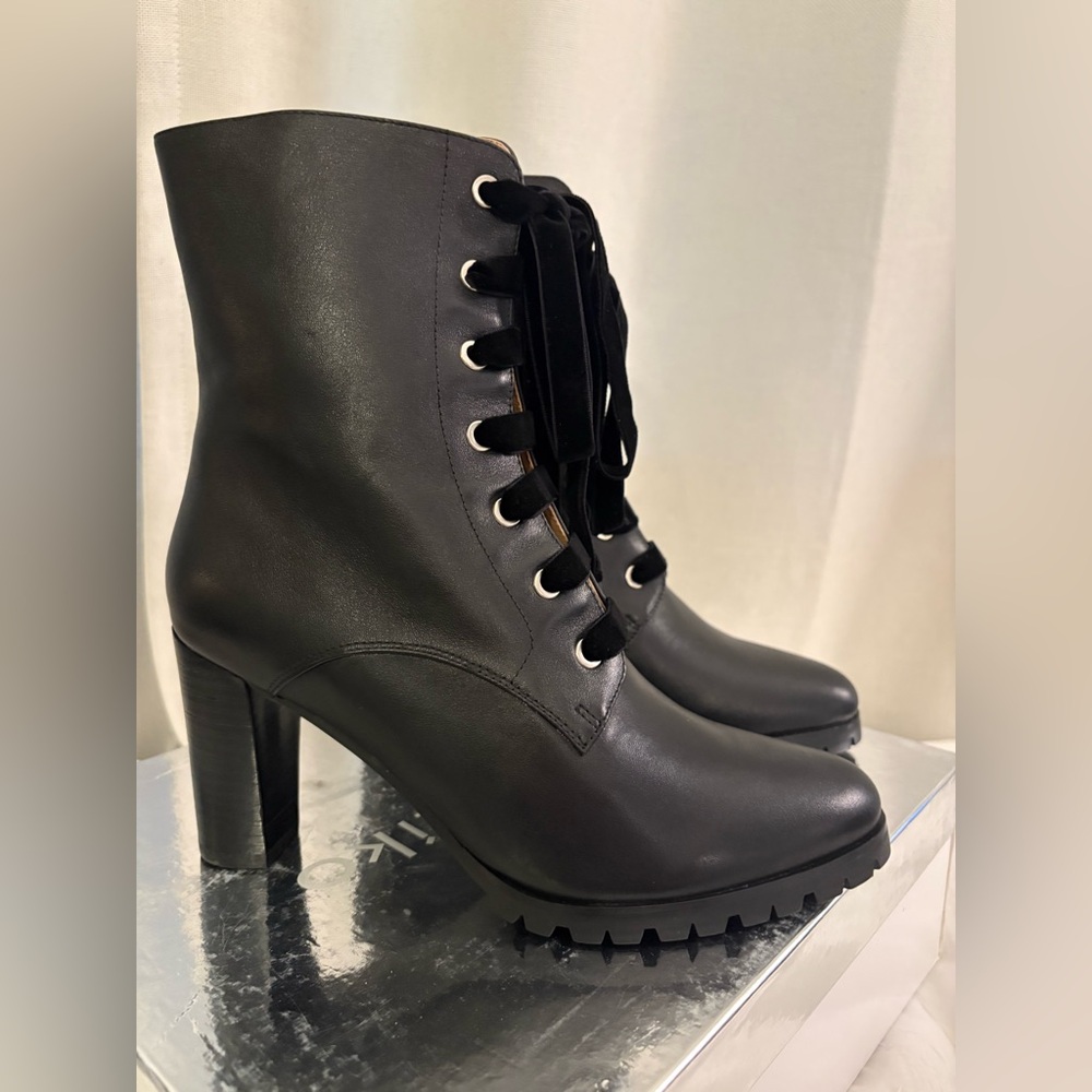 Matiko Genuine Leather Lace-Up Chunky Heel Ankle Combat Boots Sz 7.5-8 EU 38 NWT